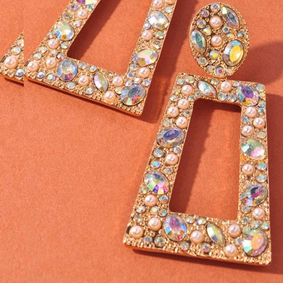 Iridescent Crystal and Gold Statement Earrings - Picture 3 of 3